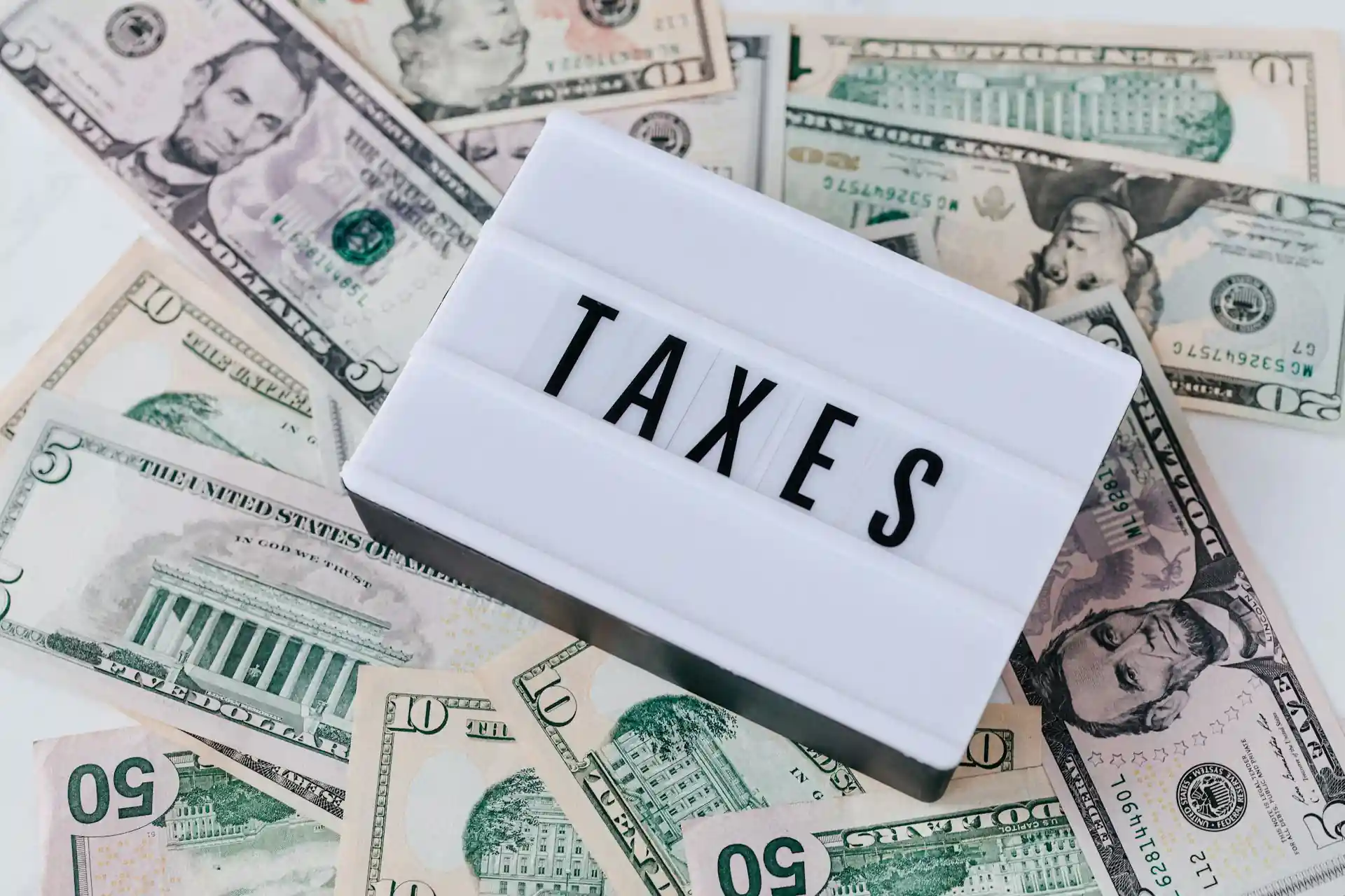 Are Financial Advisor Fees Tax Deductible? What High-Net-Worth Investors Need to Know