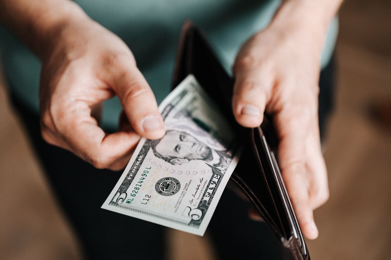 What Do Financial Advisor Fees Really Cost? A Comparison Guide